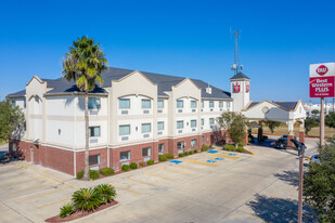 Best Western Plus Victoria Inn & Suites - Motel