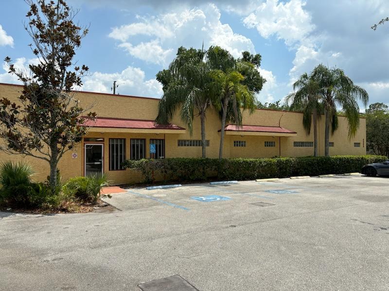 1707 E Edgewood Dr, Lakeland, FL for lease Primary Photo- Image 1 of 25