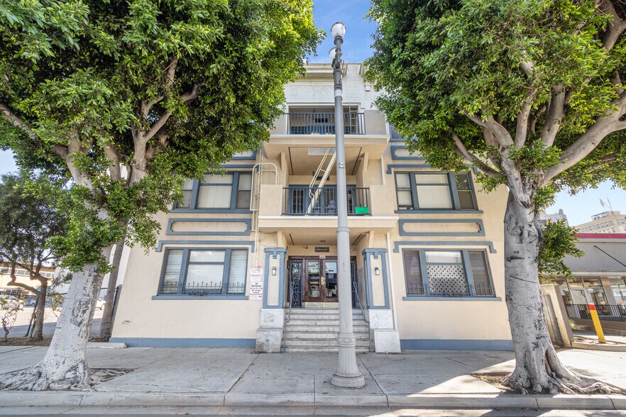 430 Pacific Ave, Long Beach, CA à vendre - Photo du bâtiment - Image 2 de 8