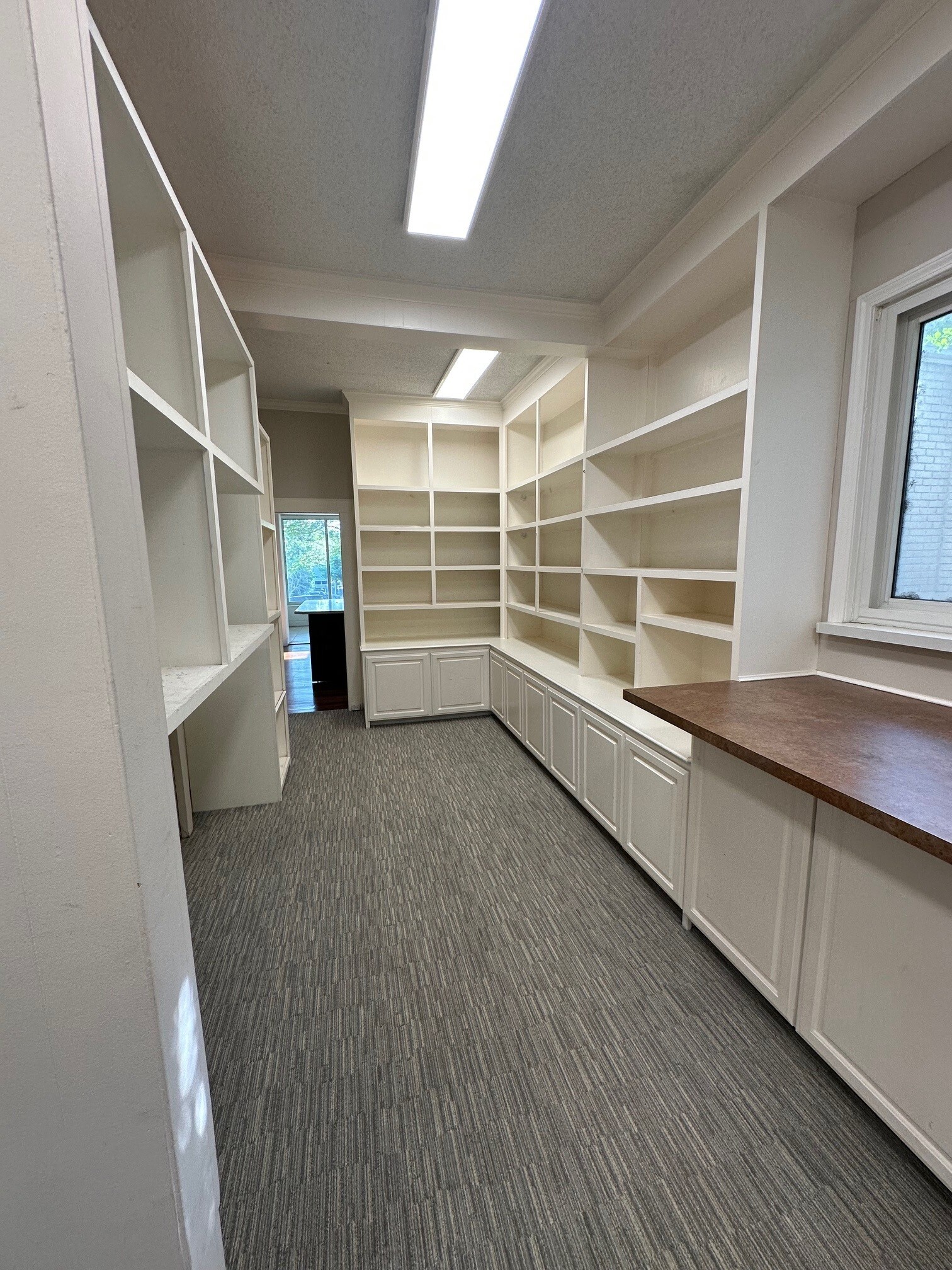 2200 Devine St, Columbia, SC for lease Building Photo- Image 1 of 9