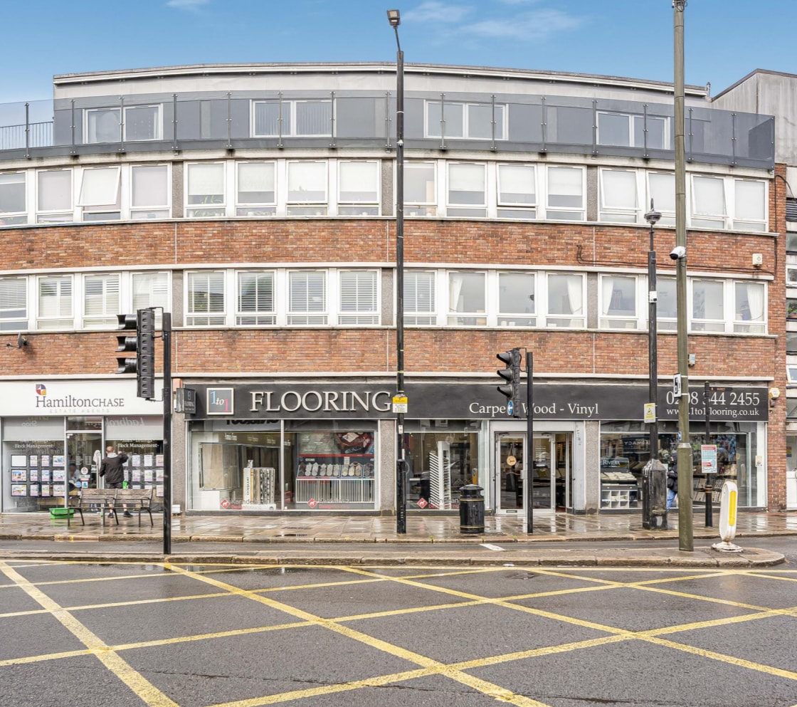 141-143 High St, Barnet à vendre Photo du bâtiment- Image 1 de 2