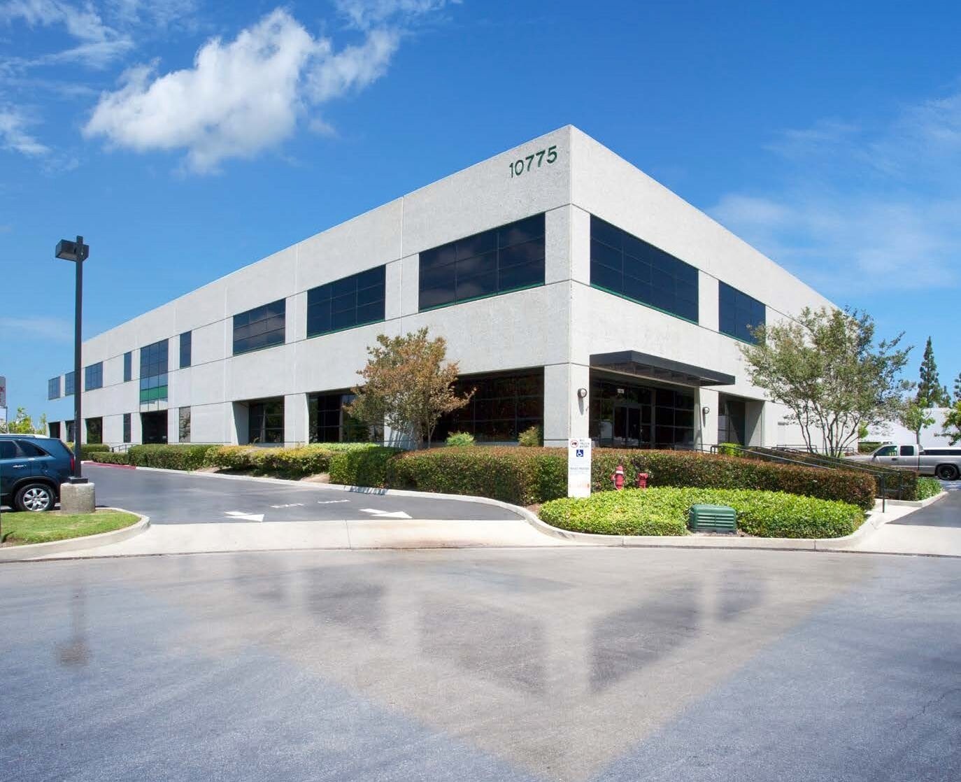 10775 Business Center Dr, Cypress, CA à vendre Photo du bâtiment- Image 1 de 6