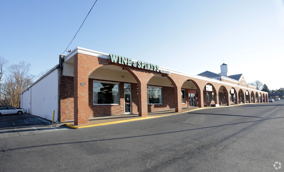 3710 Market St, Camp Hill, PA for lease - Building Photo - Image 2 of 7