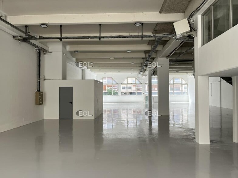 Industrial in Aubervilliers for lease - Interior Photo - Image 2 of 21