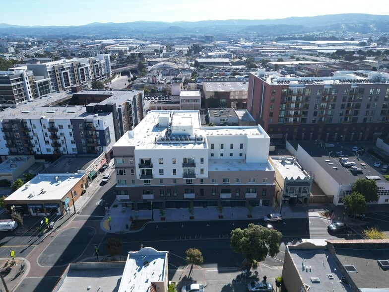 201 Grand Ave, South San Francisco, CA for lease - Building Photo - Image 2 of 14
