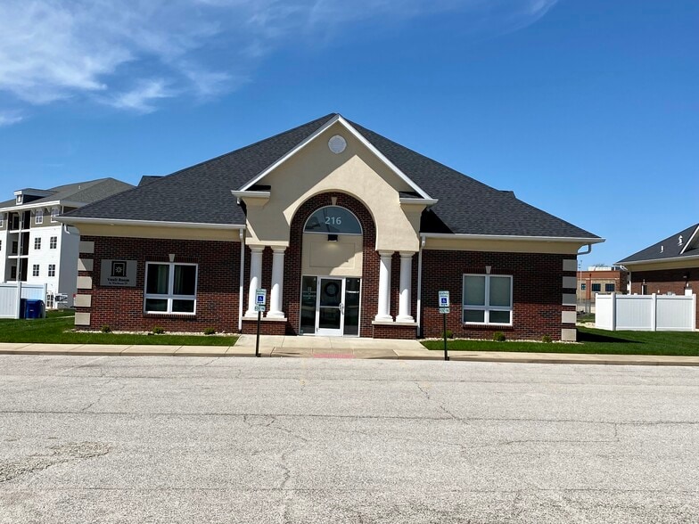 216 Evergreen Ln, Glen Carbon, IL à vendre - Photo principale - Image 1 de 13