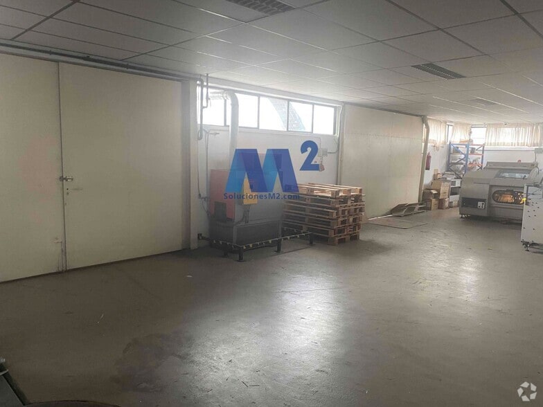 Industrial in Madrid, Madrid for sale - Building Photo - Image 2 of 6