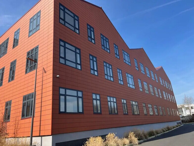 114 Quai De Bezons, Argenteuil à louer - Photo du bâtiment - Image 3 de 8