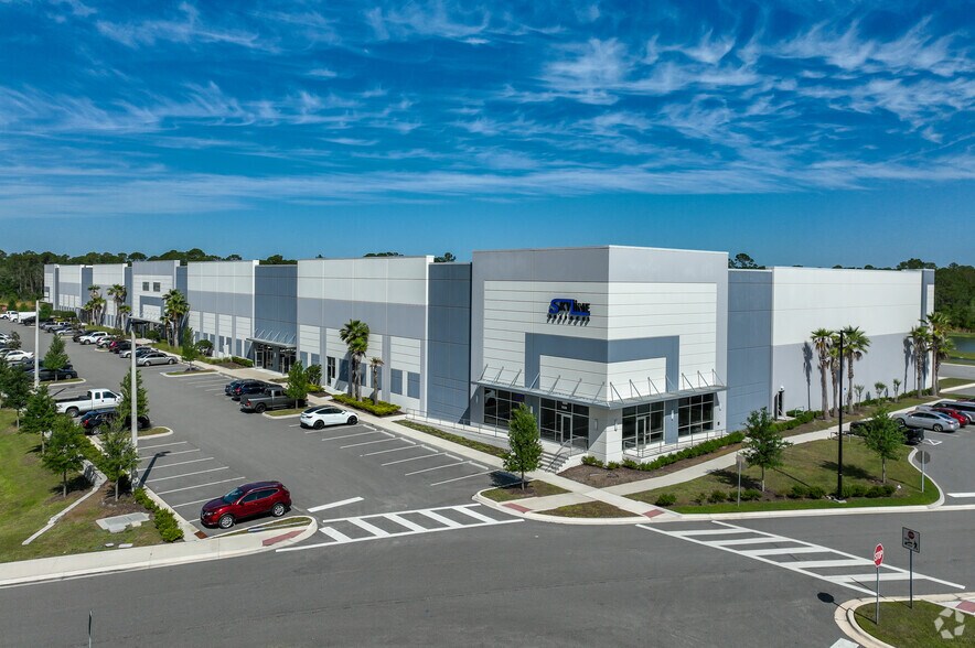 L B Mcleod Rd, Orlando, FL à louer - Photo du bâtiment - Image 2 de 4