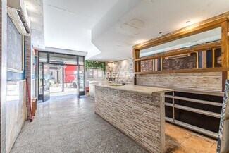 Plus de détails pour Multi-résidentiel à vendre