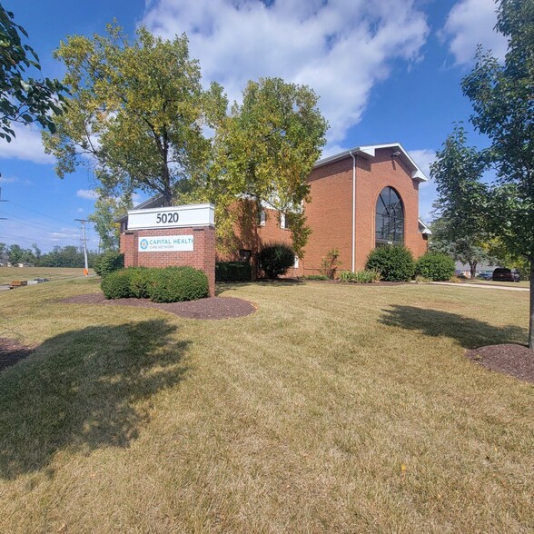 5020 Philadelphia Dr, Dayton, OH à louer - Photo du bâtiment - Image 2 de 3
