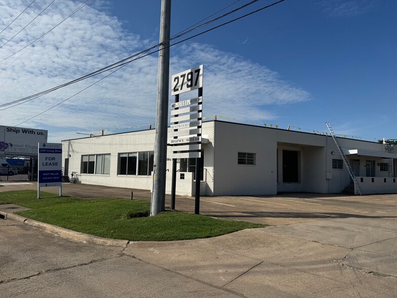 2797 Irving Blvd, Dallas, TX for lease - Building Photo - Image 2 of 4