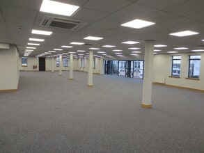 Wakefield Rd, Leeds for lease Interior Photo- Image 1 of 1