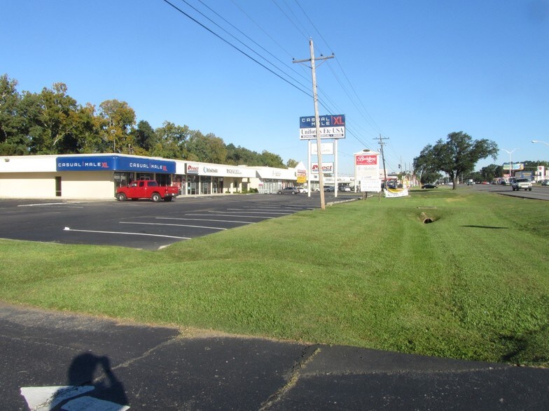 9490 Airline Hwy, Baton Rouge, LA à louer - Photo du bâtiment - Image 3 de 6