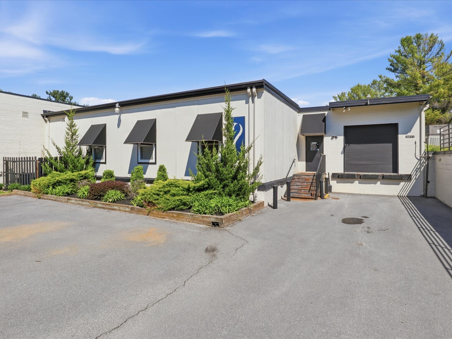 210 N 21st St, Purcellville, VA à vendre Photo intérieure- Image 1 de 45