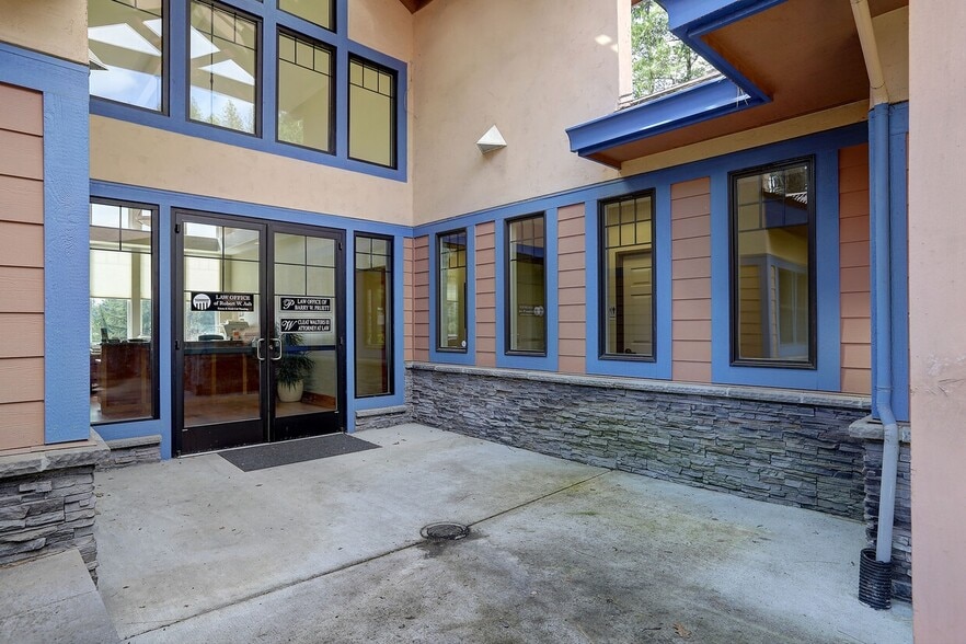 1740 E Main St, Grass Valley, CA for lease - Building Photo - Image 3 of 26