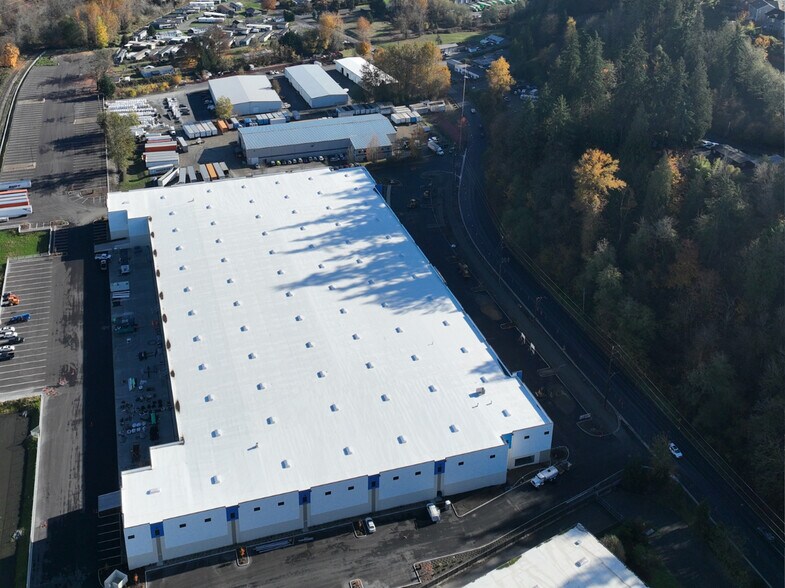 14021 E Pioneer Way, Puyallup, WA à louer - Photo du bâtiment - Image 2 de 3
