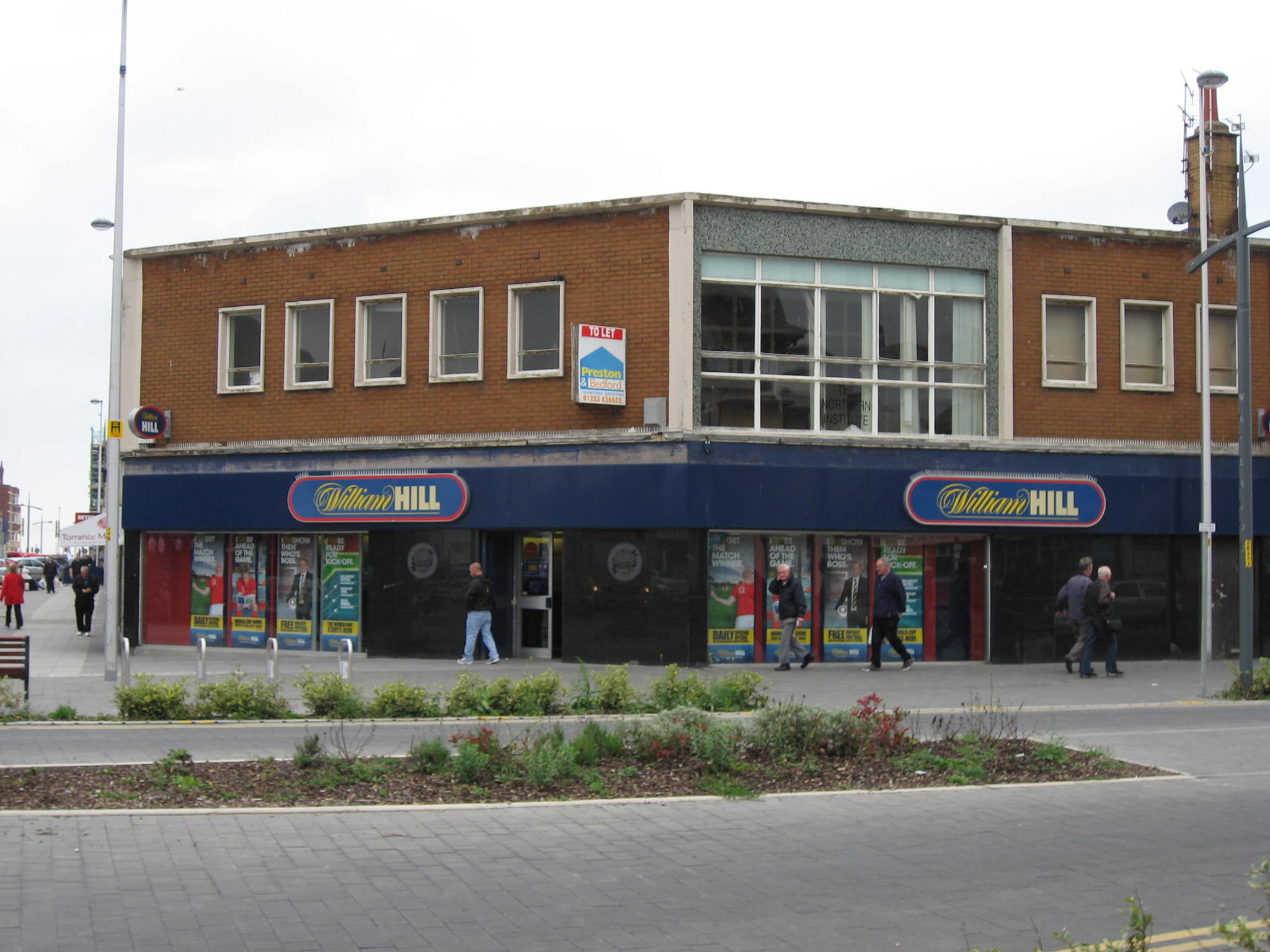 94-100 Waterloo Rd, Blackpool à louer Photo principale- Image 1 de 7