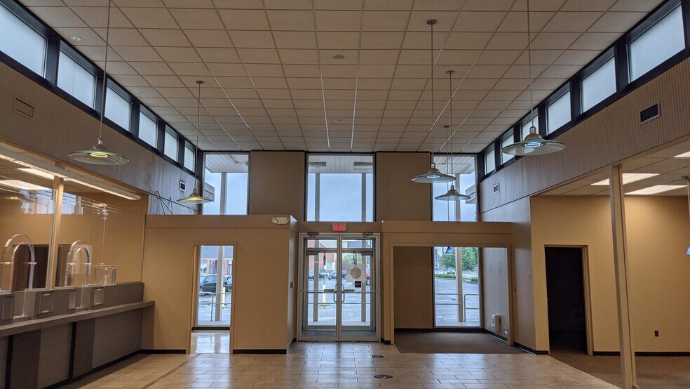 1078 Patterson Rd, Dayton, OH à louer - Photo intérieure - Image 3 de 6