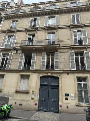 38 Rue De Liège, Paris à vendre - Photo du bâtiment - Image 3 de 8