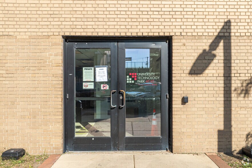 55 W 34th St, Chicago, IL à louer - Photo du bâtiment - Image 3 de 4
