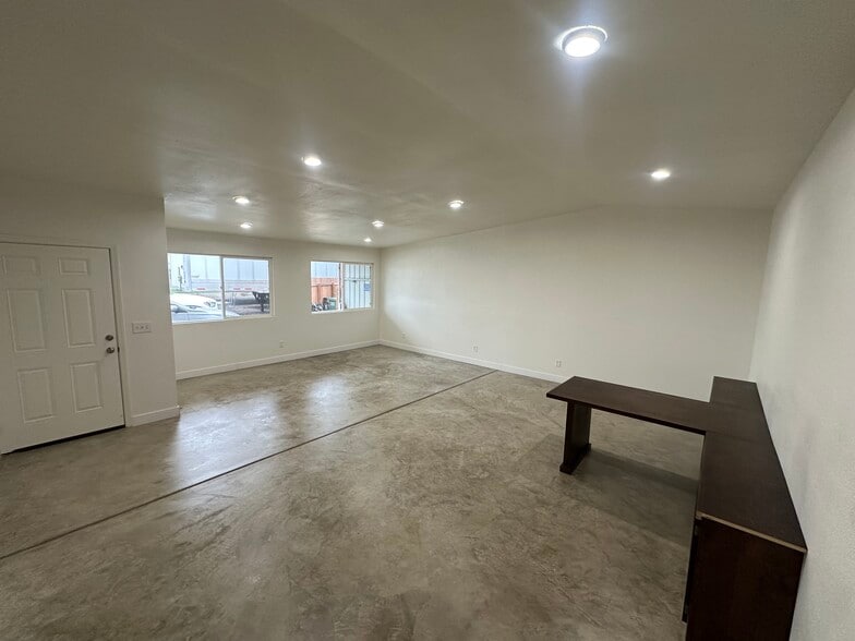 10150 Mingo Rd, Galt, CA à louer - Photo intérieure - Image 2 de 54