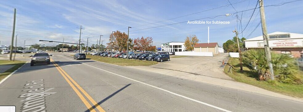 6400 Pensacola Blvd, Pensacola, FL à louer - Photo du bâtiment - Image 3 de 4