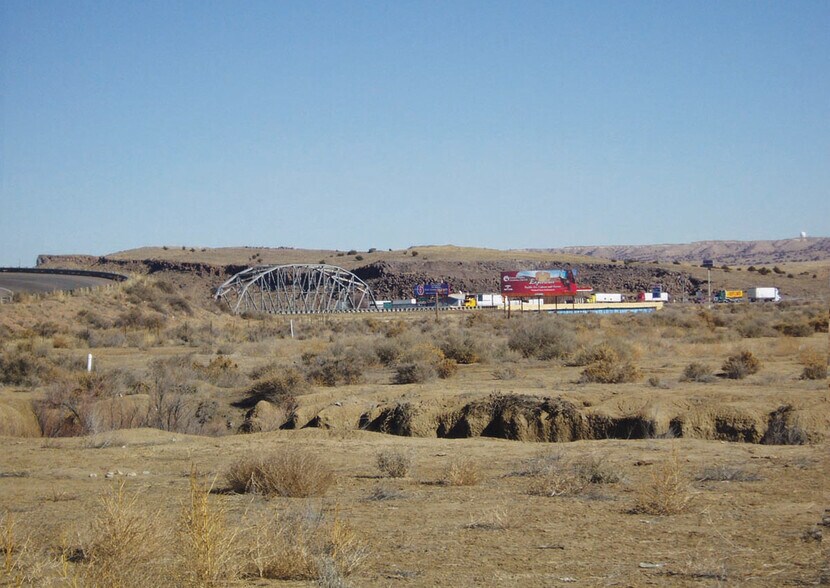 I-40 and Rio Puerco portefeuille de 2 propriétés à vendre sur LoopNet.ca - Photo du bâtiment - Image 3 de 4