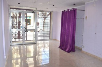 Bureau/Commerce de détail dans Vilanova i la Geltrú, Barcelona à louer Photo intérieure- Image 1 de 13