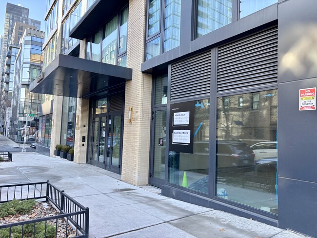 More details for 23-17 41st Ave, Long Island City, NY - Retail for Lease