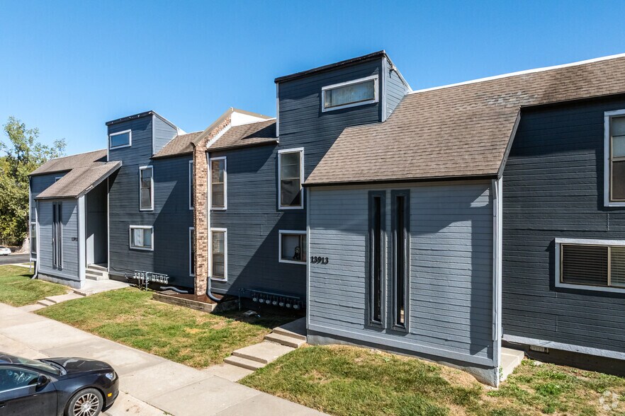 13900 Grandboro Ln, Grandview, MO à vendre - Photo du bâtiment - Image 3 de 19