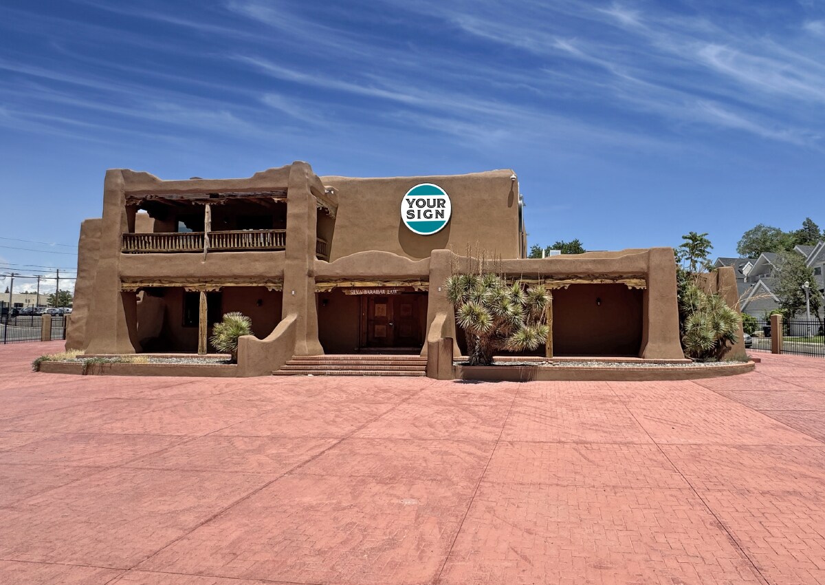 500 Oak St NE, Albuquerque, NM à vendre Photo du bâtiment- Image 1 de 17