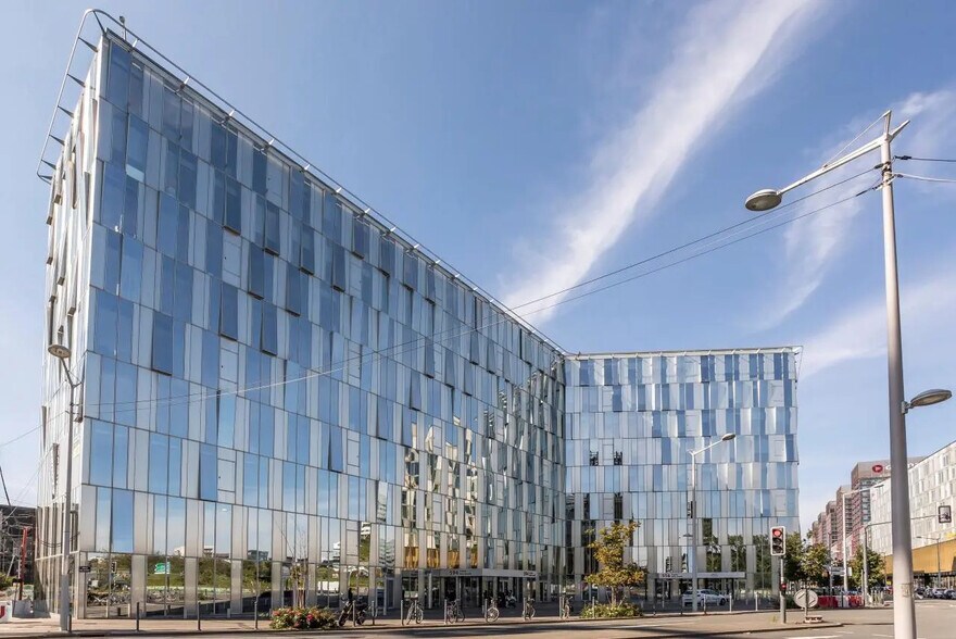 556 Avenue Willy Brandt, Lille à louer - Photo du bâtiment - Image 1 de 21