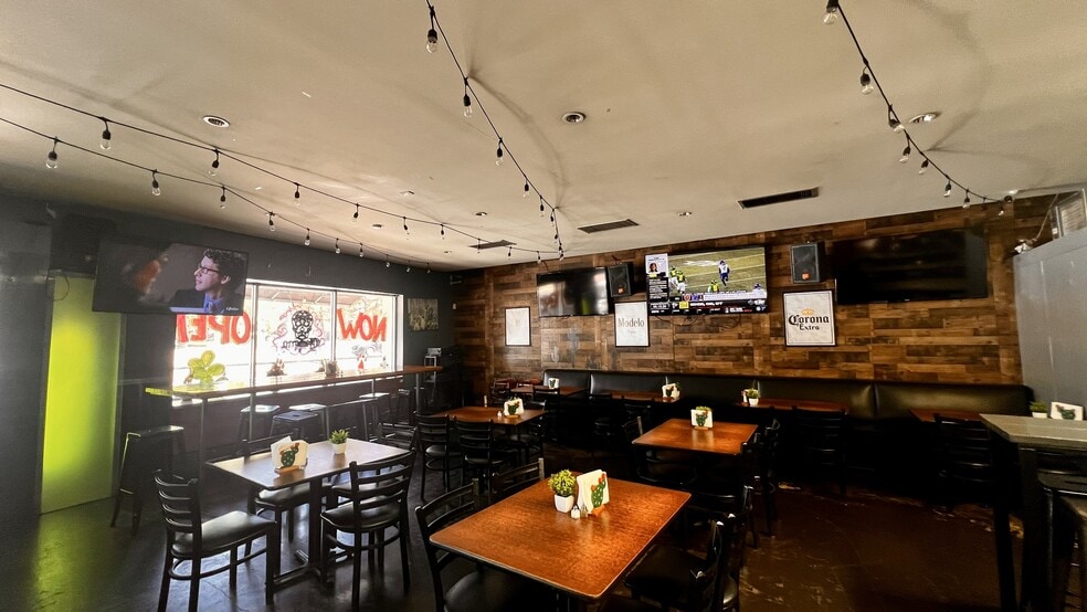 2210-2222 Central Ave SE, Albuquerque, NM for lease - Interior Photo - Image 3 of 12