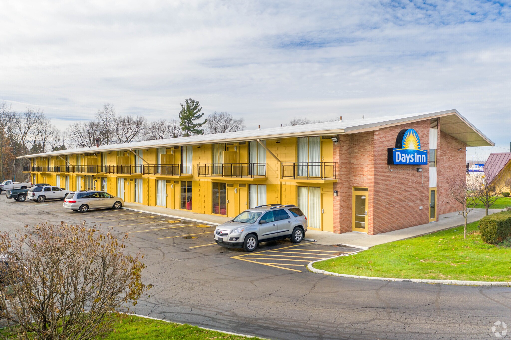 1300 Youngstown Warren Rd, Niles, OH à vendre Photo principale- Image 1 de 11