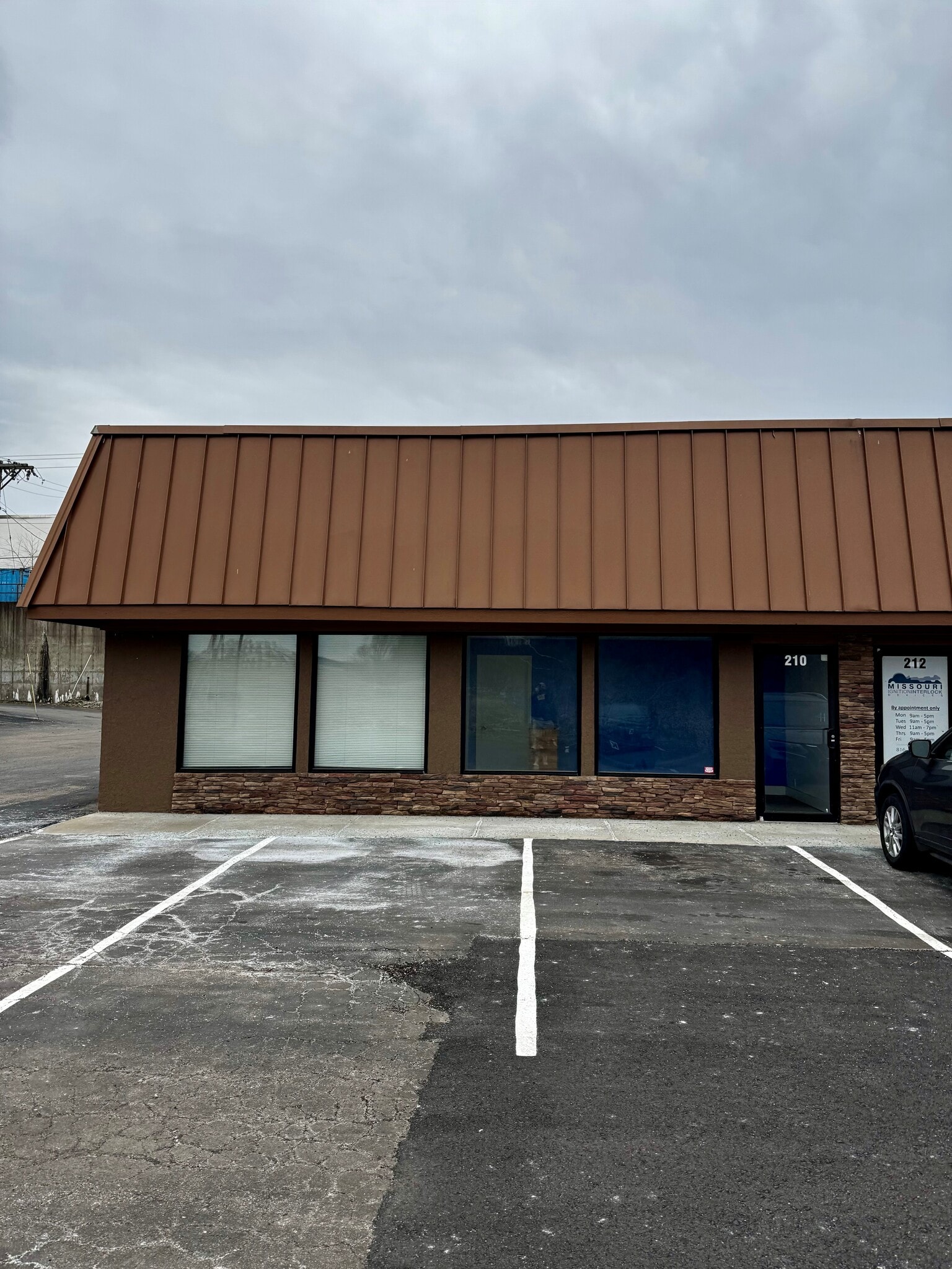 1600 S Noland Rd, Independence, MO à louer Photo intérieure- Image 1 de 10