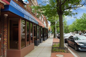 7327 GEORGIA Ave NW, Washington, DC à louer Photo intérieure- Image 2 de 5