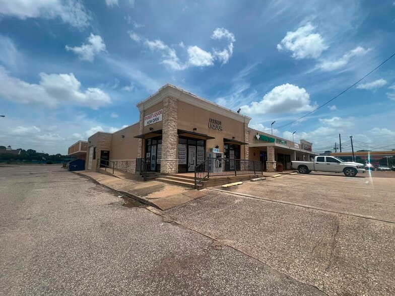 10218 Westheimer Rd, Houston, TX à louer - Photo du bâtiment - Image 2 de 7