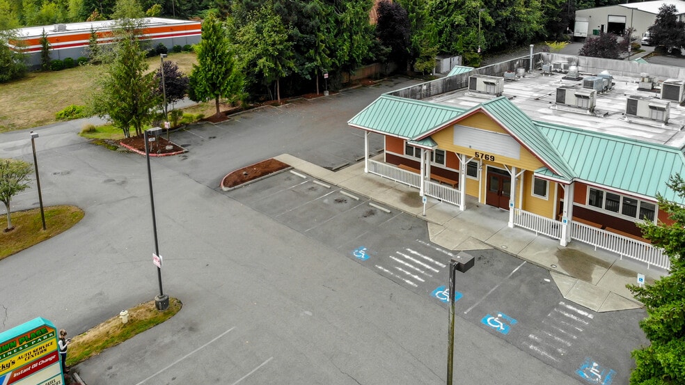 5769 Wa-303, Bremerton, WA for lease - Building Photo - Image 2 of 9