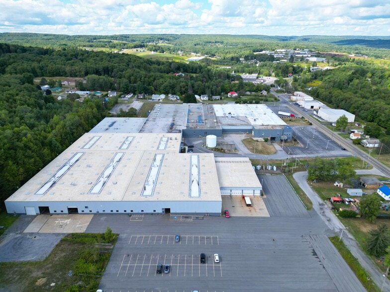 835 Washington St, Saint Marys, PA for lease - Building Photo - Image 2 of 20