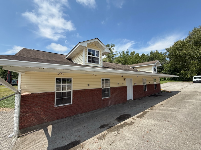 911 US-25E, White Pine, TN for lease - Building Photo - Image 2 of 14