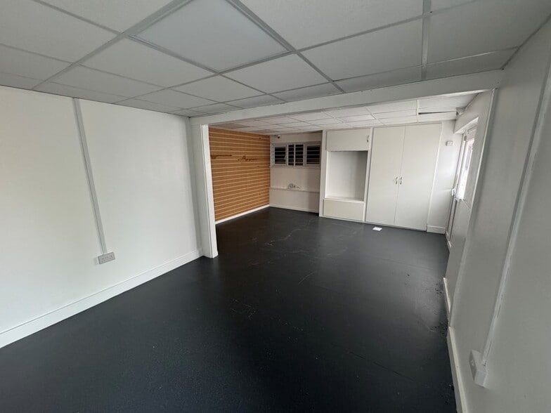 928 Melton Rd, Leicester for lease - Interior Photo - Image 3 of 5