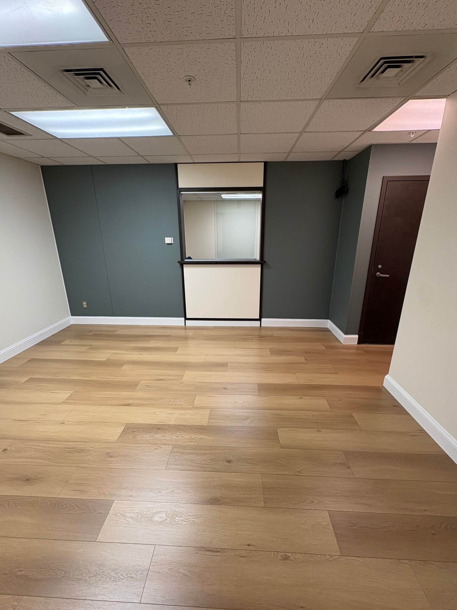 183 High St, Newton, NJ for lease Interior Photo- Image 1 of 9