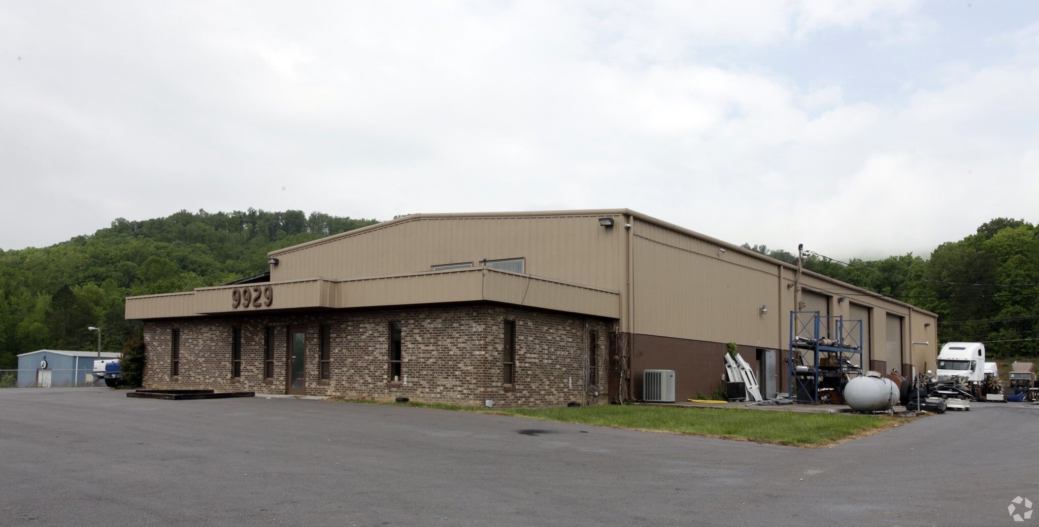 9929 Rutledge Pike, Corryton, TN for lease Primary Photo- Image 1 of 3