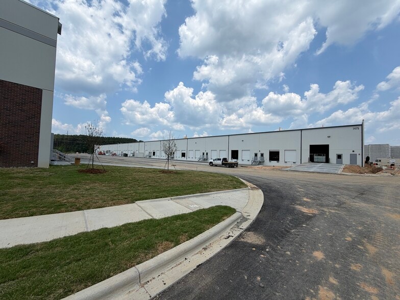 1485 Goodwin Rd, Apex, NC for lease - Building Photo - Image 2 of 14