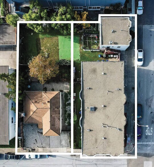 105 Chadbourne and 75 Broadway portefeuille de 2 propriétés à vendre sur LoopNet.ca - Photo du bâtiment - Image 3 de 10