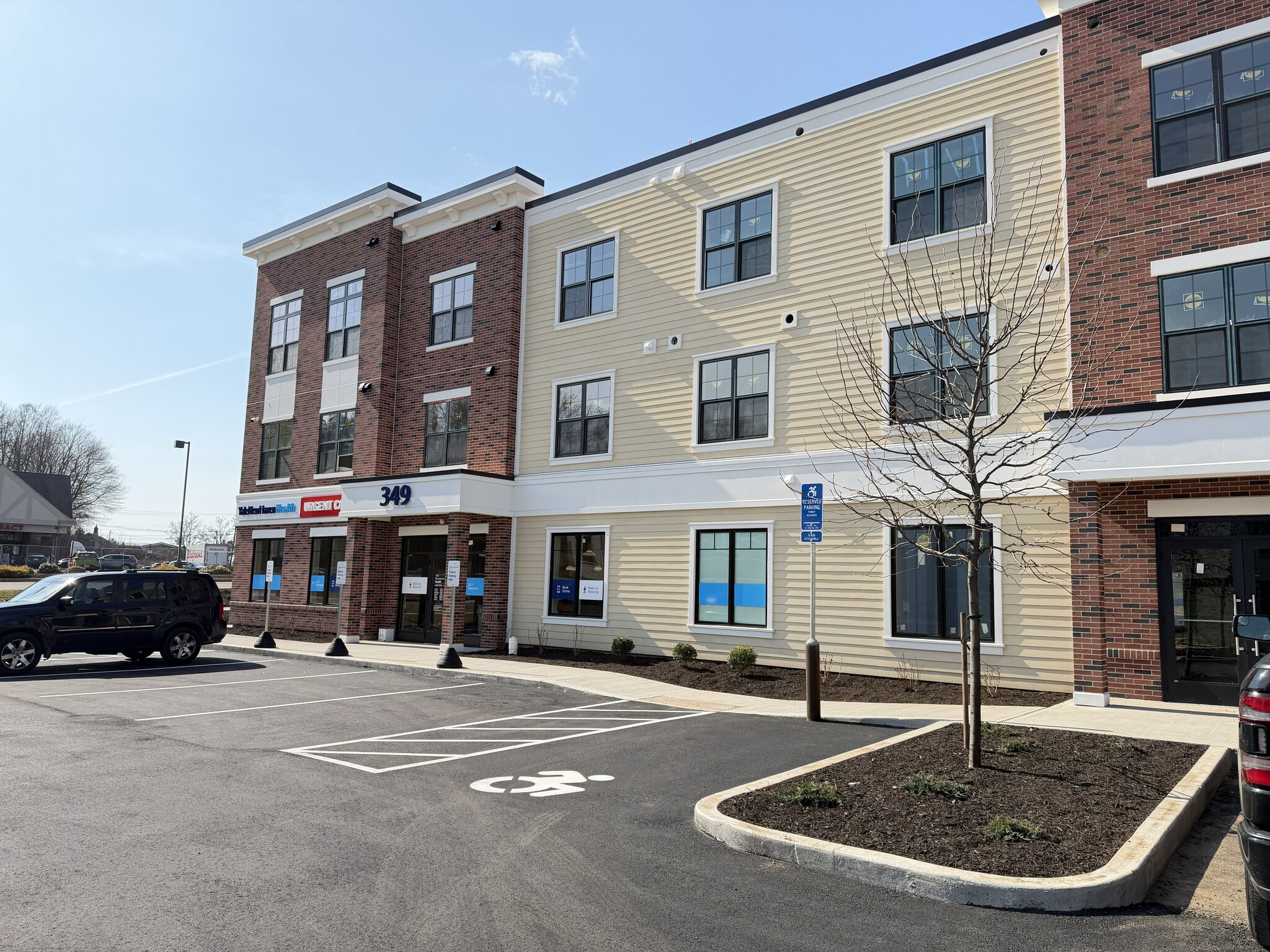 349 E Main St, Branford, CT for lease Primary Photo- Image 1 of 12