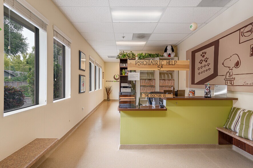 4863 Old Redwood Hwy, Santa Rosa, CA for sale - Building Photo - Image 2 of 30