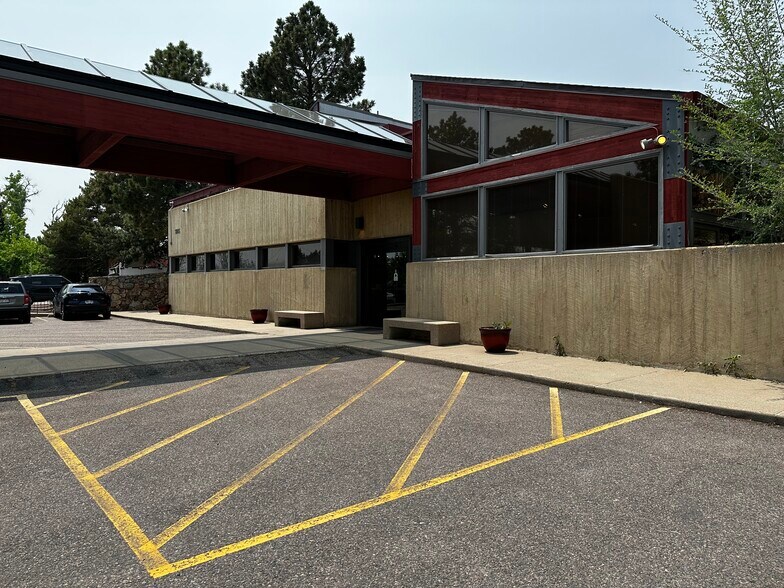 1805 Kipling St, Lakewood, CO à louer - Photo du bâtiment - Image 3 de 11