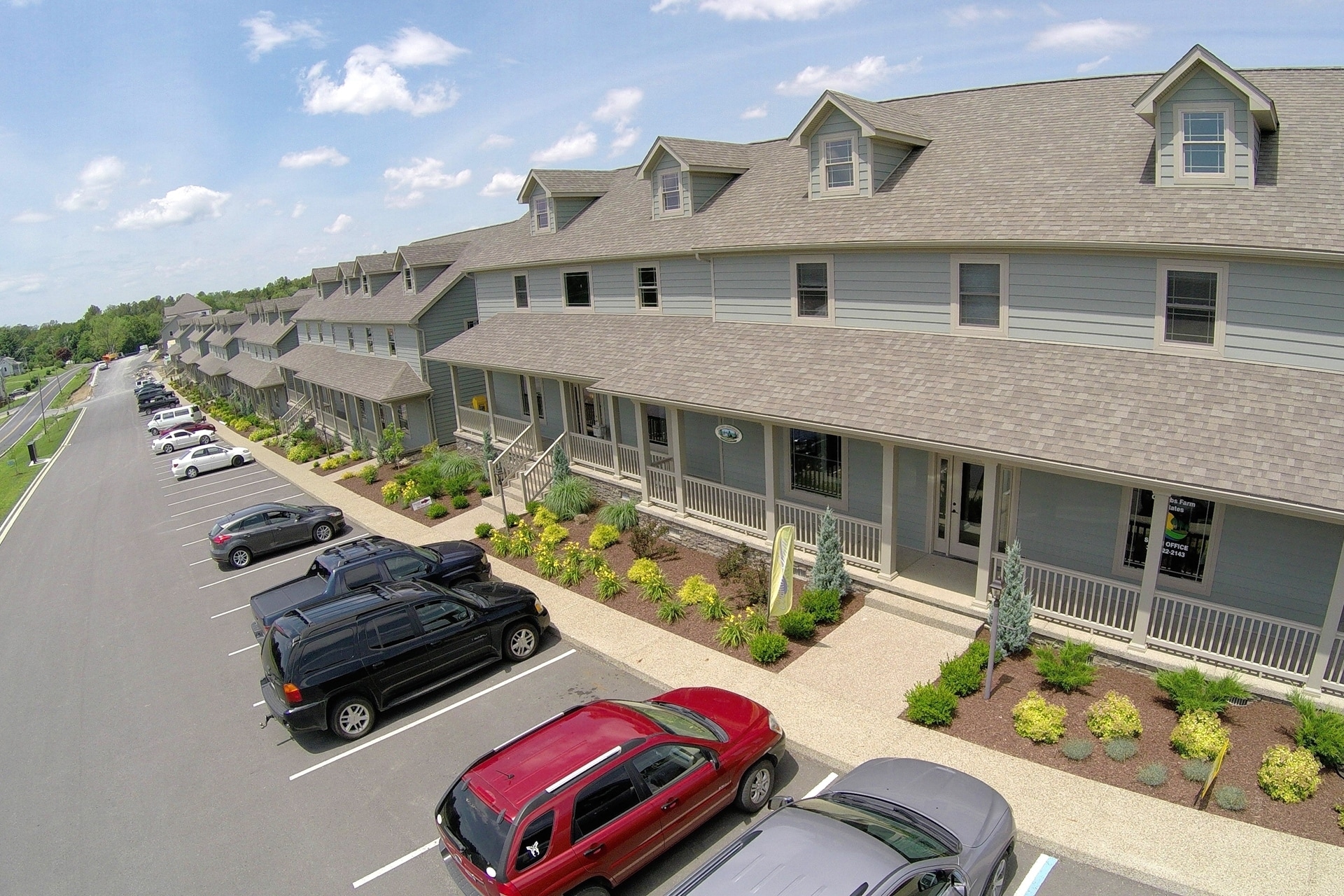 1000 Coombs Farm Dr, Morgantown, WV for lease Primary Photo- Image 1 of 17